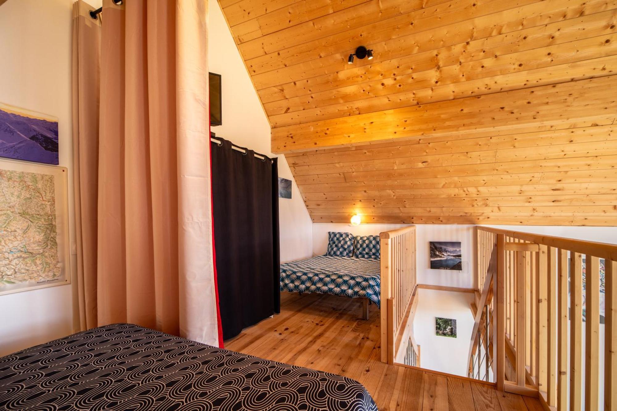 Chalet Dans Les Hautes- Pyrenees Entre Lourdes Et Bagneres Calme Et Vue Magnifique Arrodets-ez-Angles المظهر الخارجي الصورة